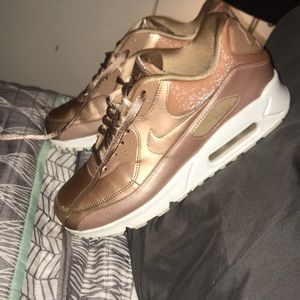 nike air maxes